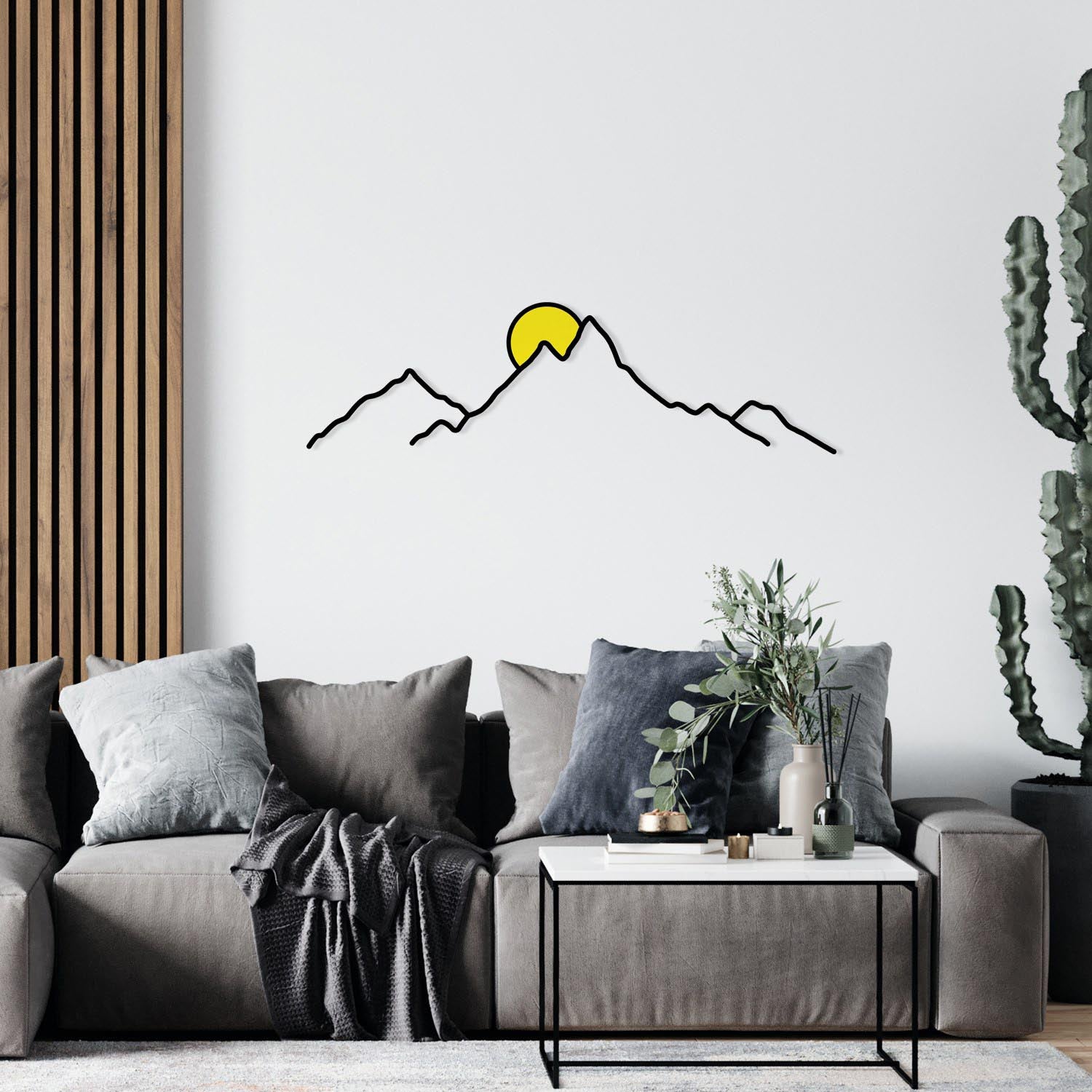 Entdecken Sie die Agri Wanddeko von Wallity – ein einzigartiges, mehrfarbiges Metallkunstwerk, das Eleganz und Kreativität in Ihr Zuhause bringt.