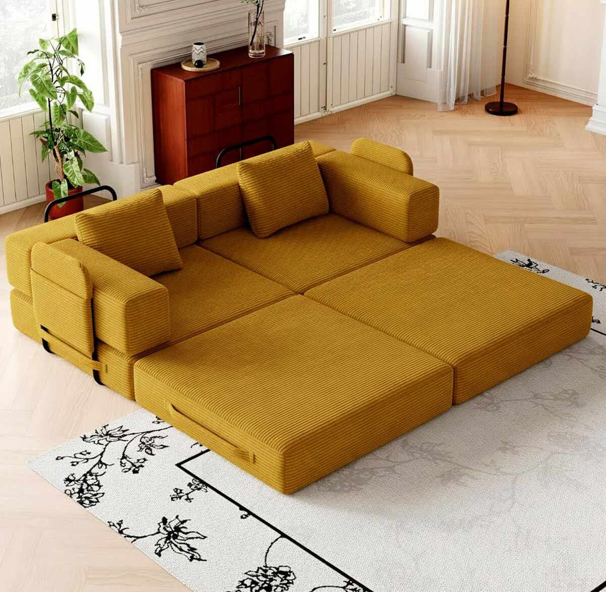Senfgelbes 3-Sitzer Schlafsofa aus Polyester/Leinen mit Schaumstofffüllung, Eisenstützstreben und zwei Kissen, Frontalansicht auf hellem Hintergrund.