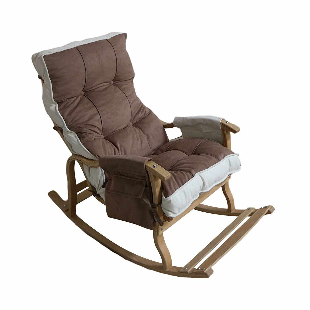 Foto des Mosso Schaukelstuhls von Hanah Home in Braun/Creme, Gestell aus Hainbuchen-Sperrholz, Sitzfläche mit Schaumstoffpolsterung und Polyesterbezug.