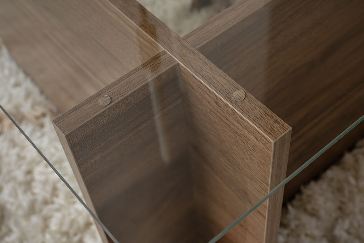 Vetrino Sofatisch - Walnuss in Walnuss präsentiert im Onlineshop von KAQTU Design AG. Couchtisch ist von Nordure