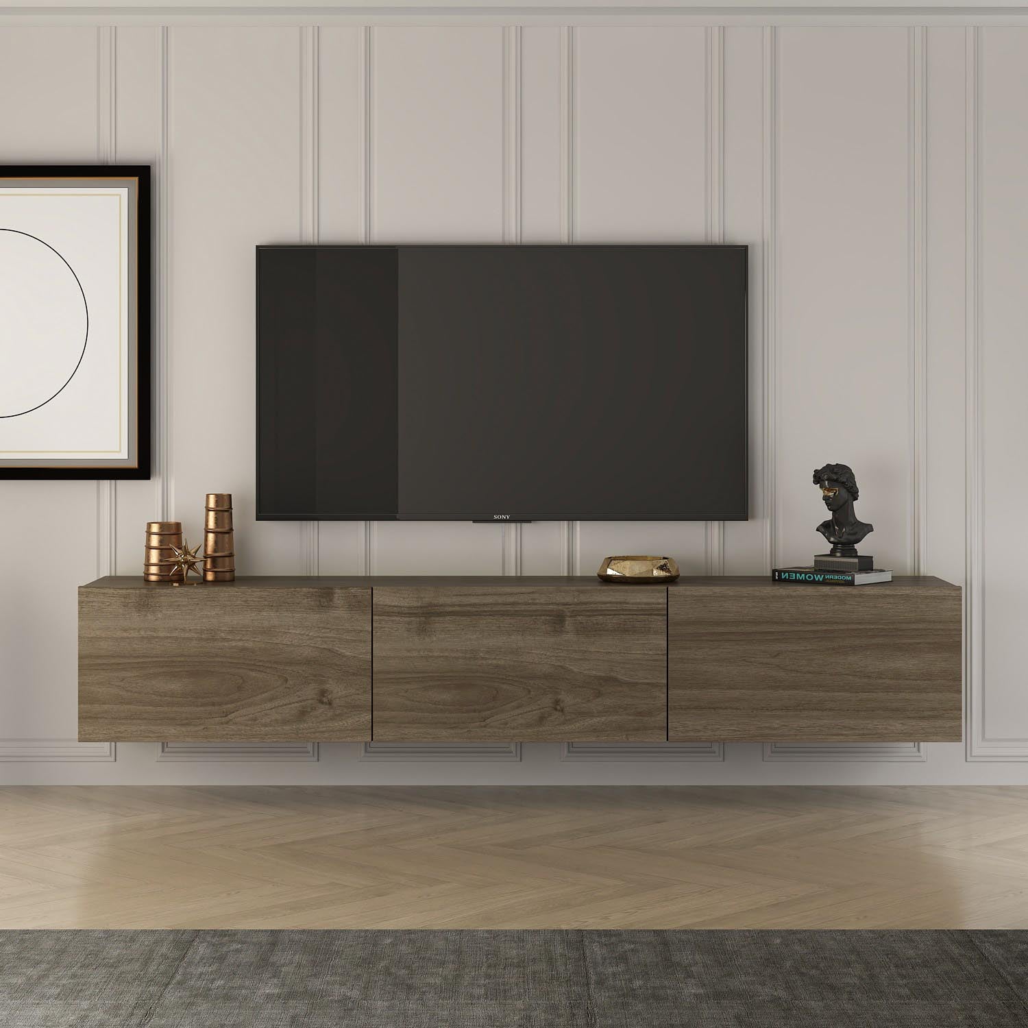 Entdecken Sie das elegante West Sideboard in Walnuss von Hanah Home. Stilvolles Design trifft auf praktische Funktionalität für Ihr Wohnzimmer.
