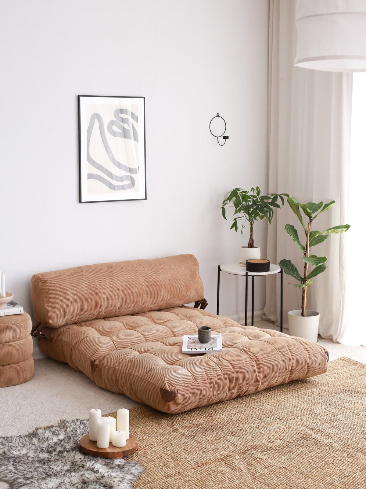 Fold Kadife 2 Bettsofa - Kamel in Kamel präsentiert im Onlineshop von KAQTU Design AG. Bettsofa ist von Atelier Del Sofa