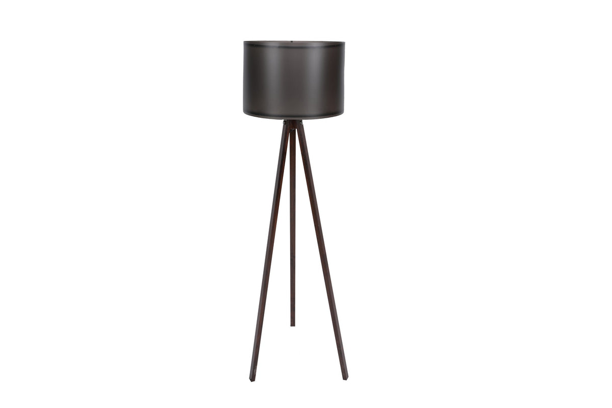 104 Stehleuchte - Schwarznuss in Schwarznuss präsentiert im Onlineshop von KAQTU Design AG. Stehleuchte ist von Opviq