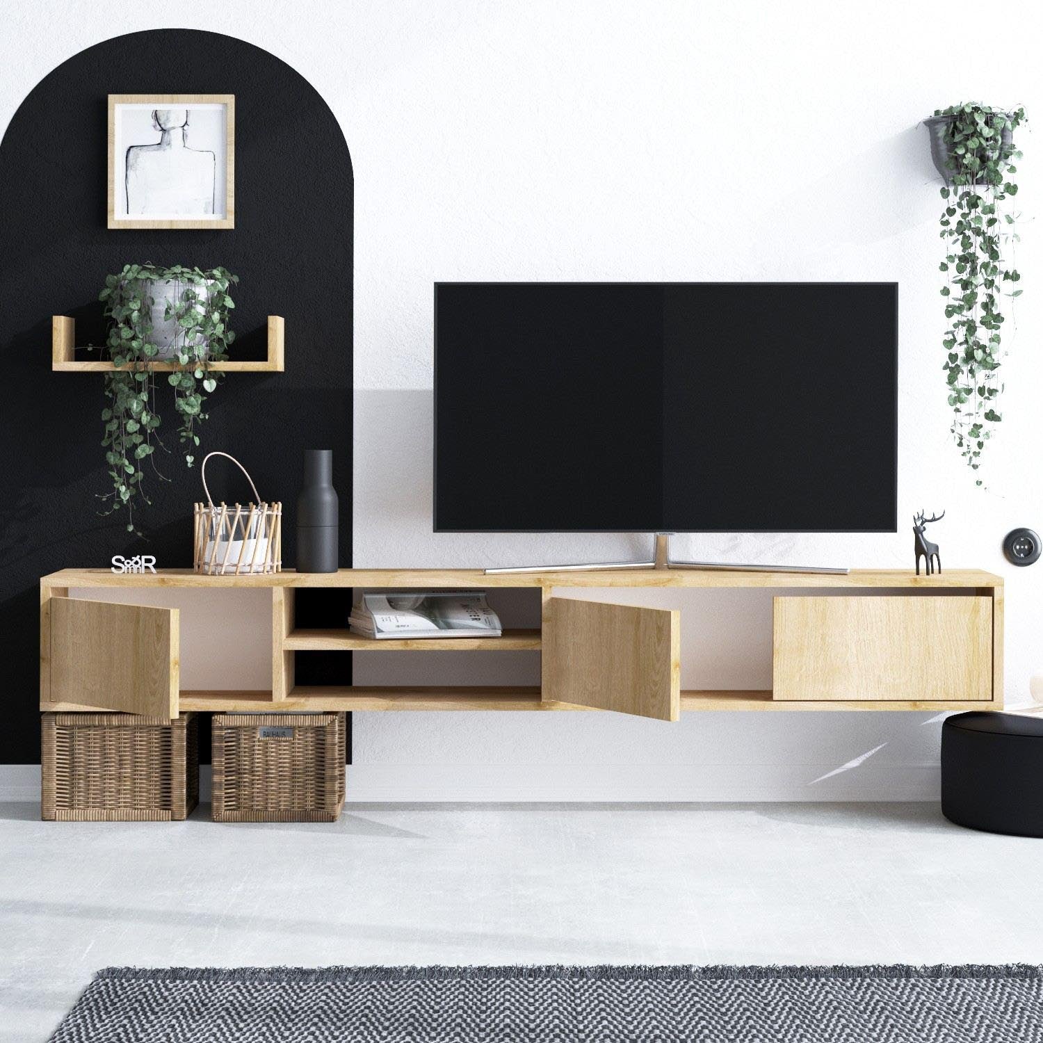 Verleihen Sie Ihrem Wohnzimmer mit dem Heka TV-Möbel in Saphir-Eiche von Hanah Home Eleganz und Ordnung. Ideal für modernes Wohnen!