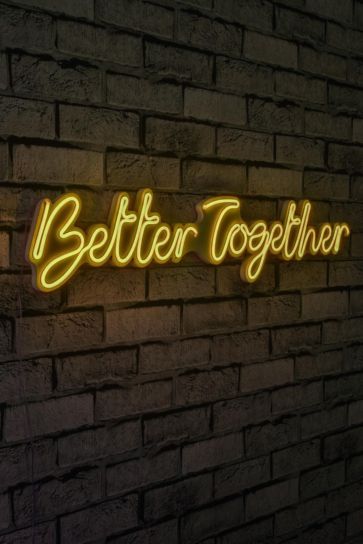 Verleihen Sie Ihrem Zuhause mit der Better Together Wandleuchte in Gelb von Wallity einen Hauch von Magie und Kreativität. Ideal für jede Atmosphäre!