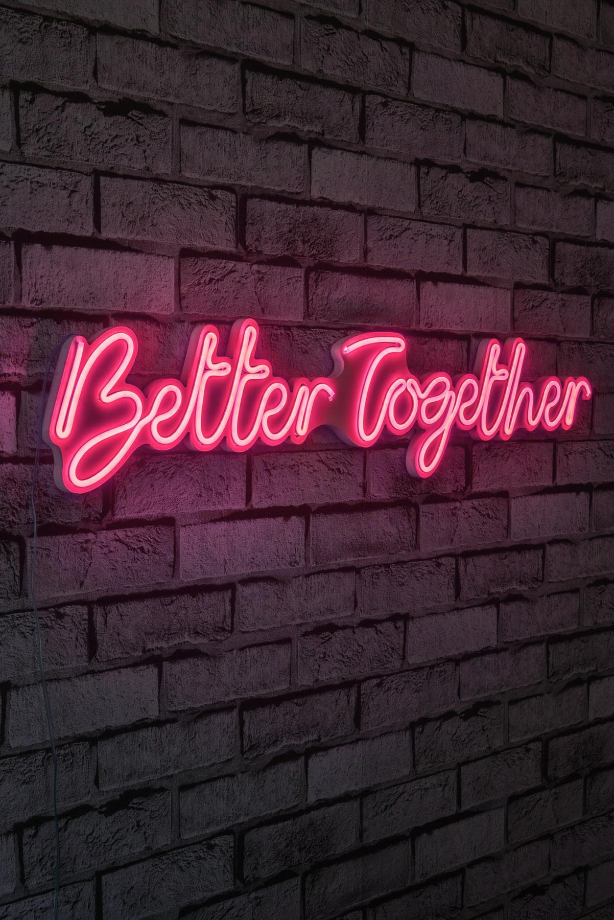Gestalten Sie Ihre Räume mit der Better Together Wandleuchte in Rosa von Wallity – eine flexible, wasserdichte LED-Beleuchtung für kreative Lichtideen!