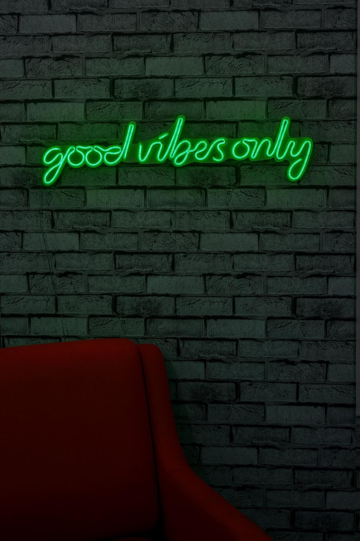Good Vibes Only Wandleuchte - Grün in Grün präsentiert im Onlineshop von KAQTU Design AG. Wandleuchte ist von Wallity