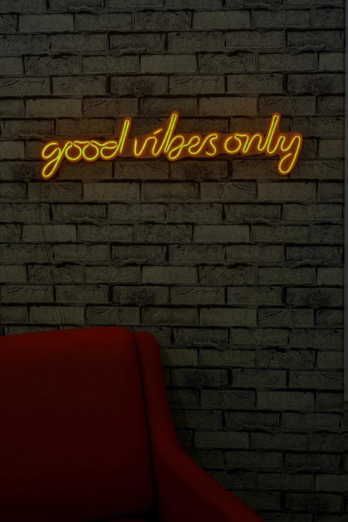 Good Vibes Only Wandleuchte - Gelb in Gelb präsentiert im Onlineshop von KAQTU Design AG. Wandleuchte ist von Wallity