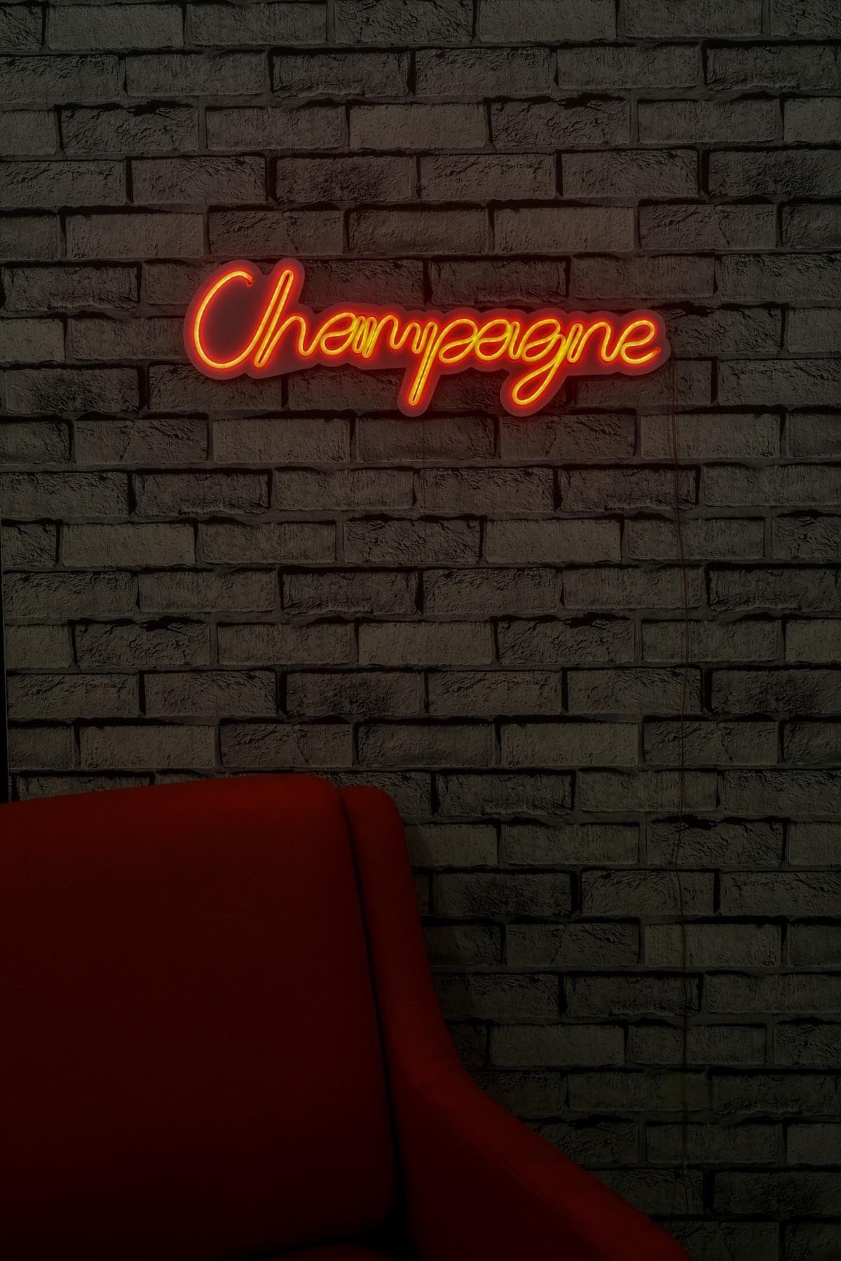 Champagne Wandleuchte - Rot in Rot präsentiert im Onlineshop von KAQTU Design AG. Wandleuchte ist von Wallity