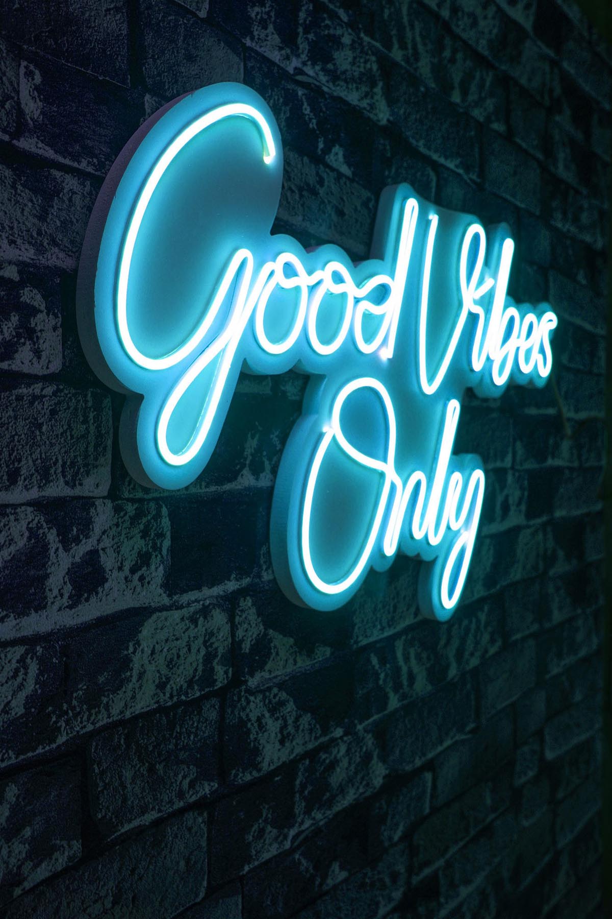 Good Vibes Only 2 Wandleuchte - Blau in Blau präsentiert im Onlineshop von KAQTU Design AG. Wandleuchte ist von Wallity