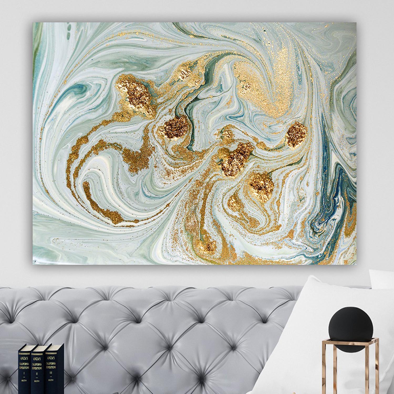 Entdecken Sie das faszinierende Leinwandbild 66679831_70100 von Wallity. Ein mehrfarbiges Kunstwerk, das jeden Raum mit geheimnisvoller Schönheit verwandelt.