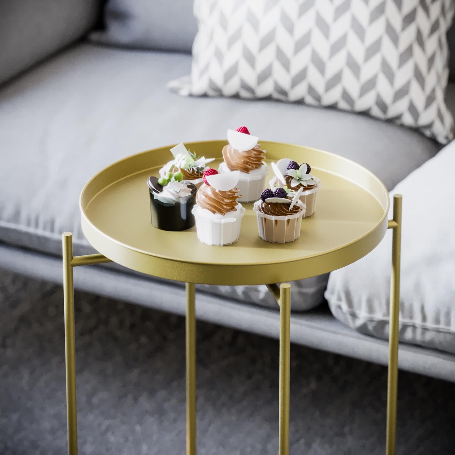 Eleganter SHB Sofatisch in Gold von Hanah Home – ein stilvolles Möbelstück, das Luxus und Funktionalität perfekt vereint und Ihr Zuhause aufwertet.