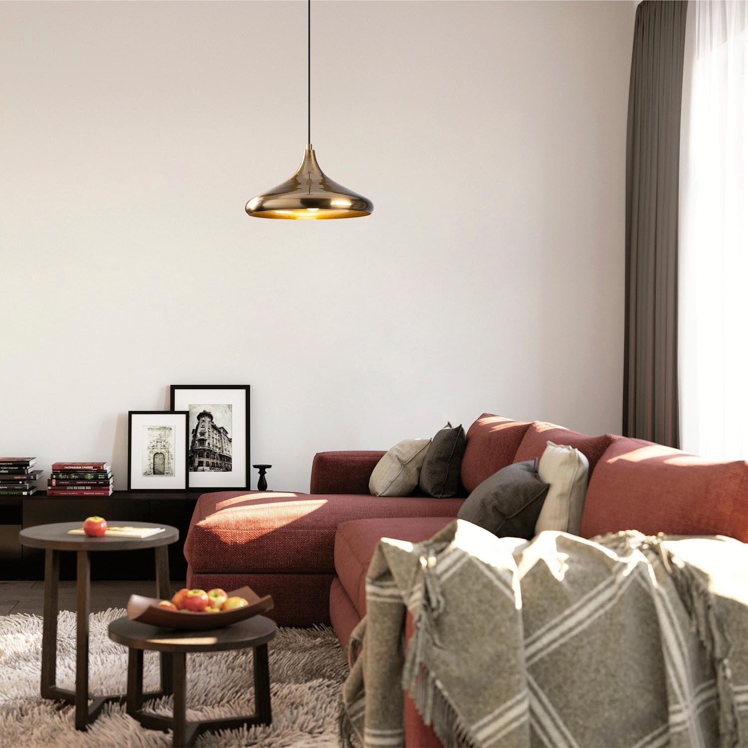 Entdecken Sie die Berceste Pendelleuchte in Gold von Opviq – ein elegantes Designstück, das jeden Raum mit Glamour und skandinavischem Stil erhellt.