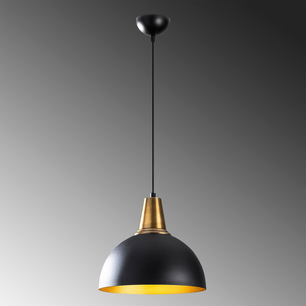 Berceste Pendellampe - Schwarz in Schwarz präsentiert im Onlineshop von KAQTU Design AG. Pendelleuchte ist von Opviq