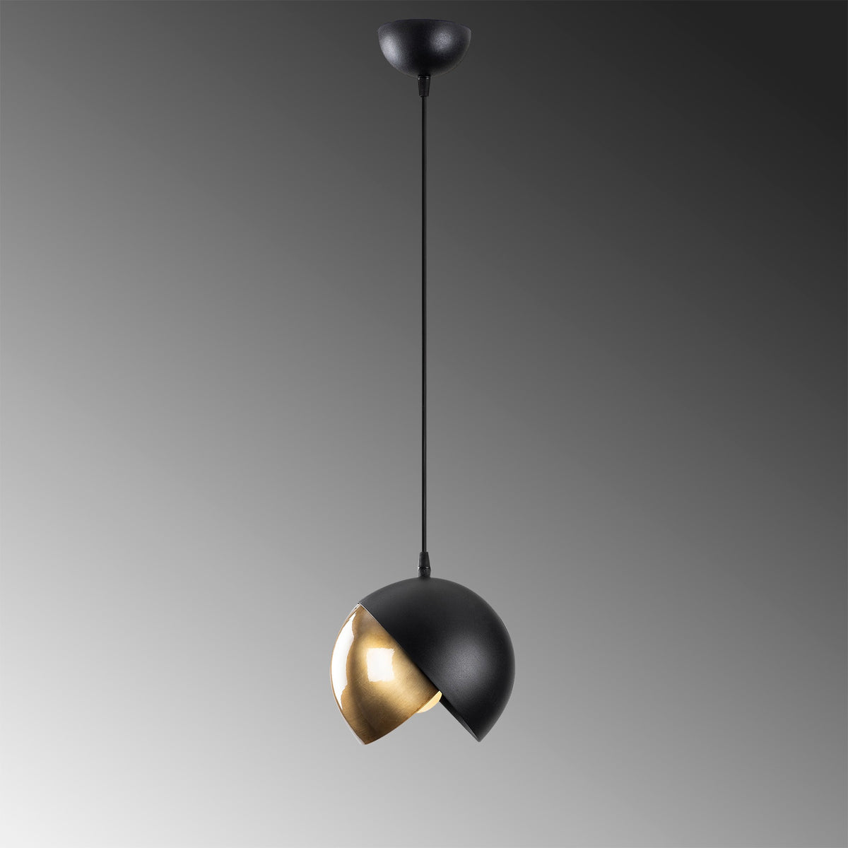 Berceste Pendellampe - Schwarz Gold in Schwarz Gold präsentiert im Onlineshop von KAQTU Design AG. Pendelleuchte ist von Opviq