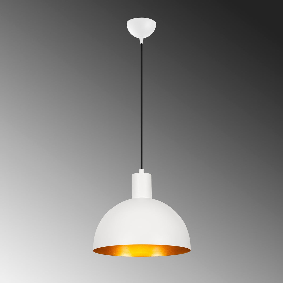 Sivani Pendellampe - Weisses Gold in Weisses Gold präsentiert im Onlineshop von KAQTU Design AG. Pendelleuchte ist von Opviq