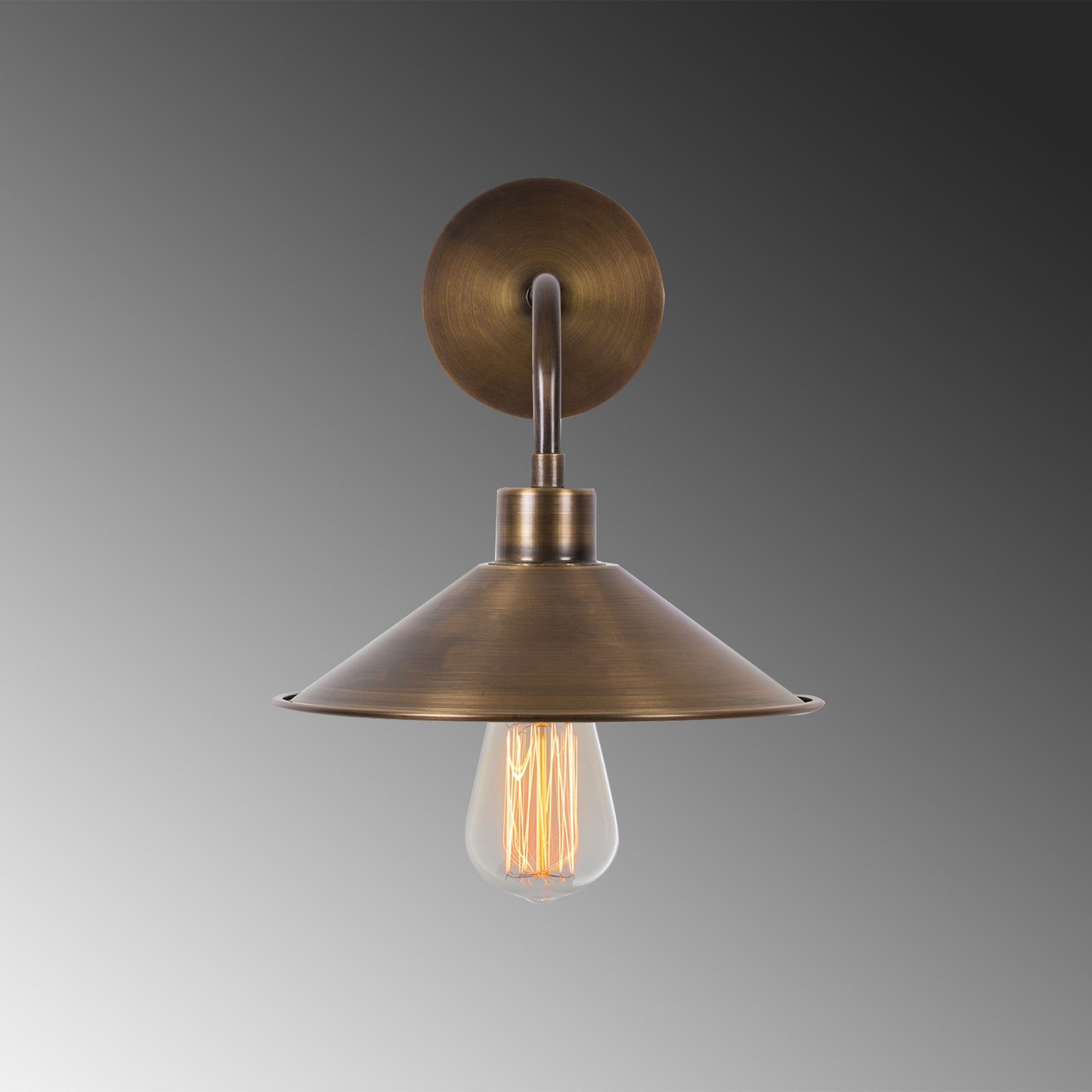 Sivani Wandleuchte - Vintage in Vintage präsentiert im Onlineshop von KAQTU Design AG. Wandleuchte ist von Opviq