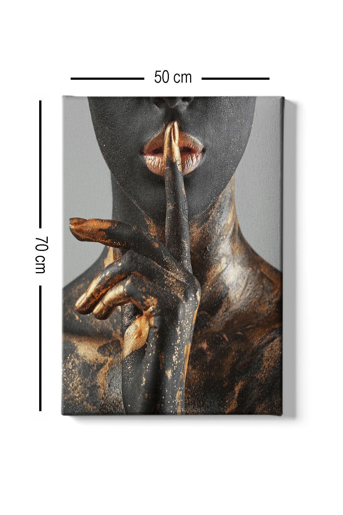 Entdecken Sie das Kanvas Tablo (50 x 70) von Wallity – ein faszinierendes, mehrfarbiges Leinwandbild, das Ihrem Raum mit geheimnisvoller Eleganz Leben einhaucht.