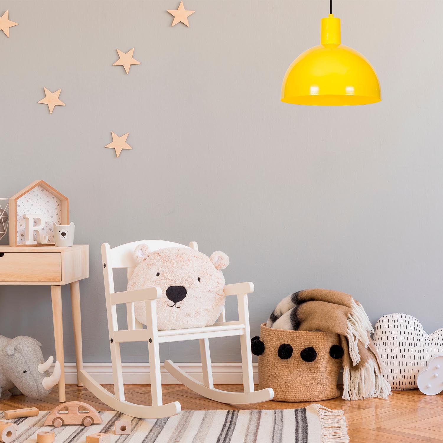 Entdecken Sie die elegante Sivani Pendelleuchte in Gelb von Opviq. Perfekt für stilvolle Akzente in jedem Raum!