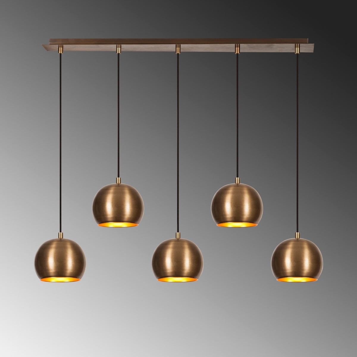 Sivani Pendellampe - Vintage in Vintage präsentiert im Onlineshop von KAQTU Design AG. Pendelleuchte ist von Opviq