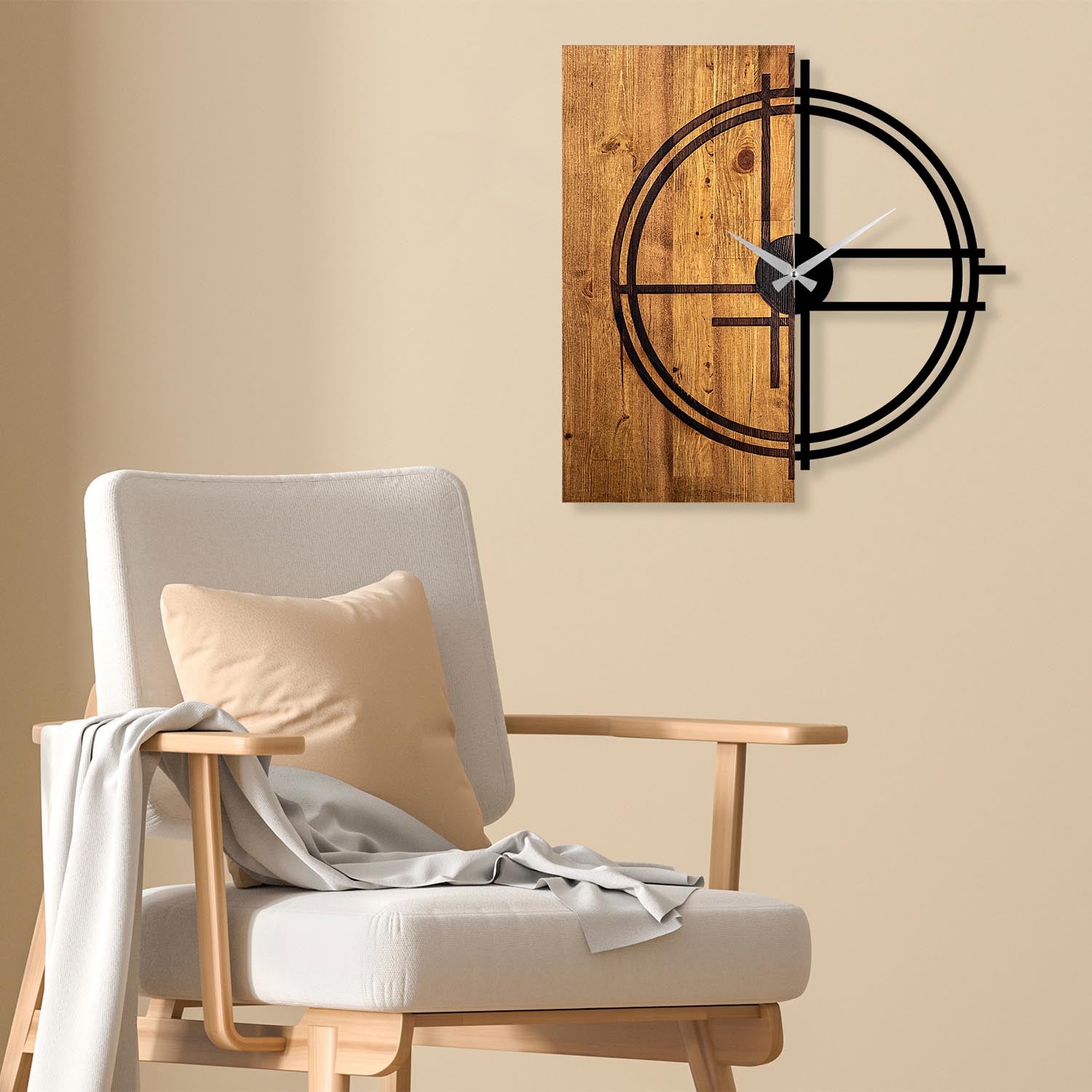 Verleihen Sie Ihrem Zuhause mit der Wooden Clock 38 in Lichtwalnuss Schwarz von Wallity einen Hauch von Eleganz. Diese hochwertige Wanduhr aus 100% Holz ist ein zeitloses Dekorationsstück.
