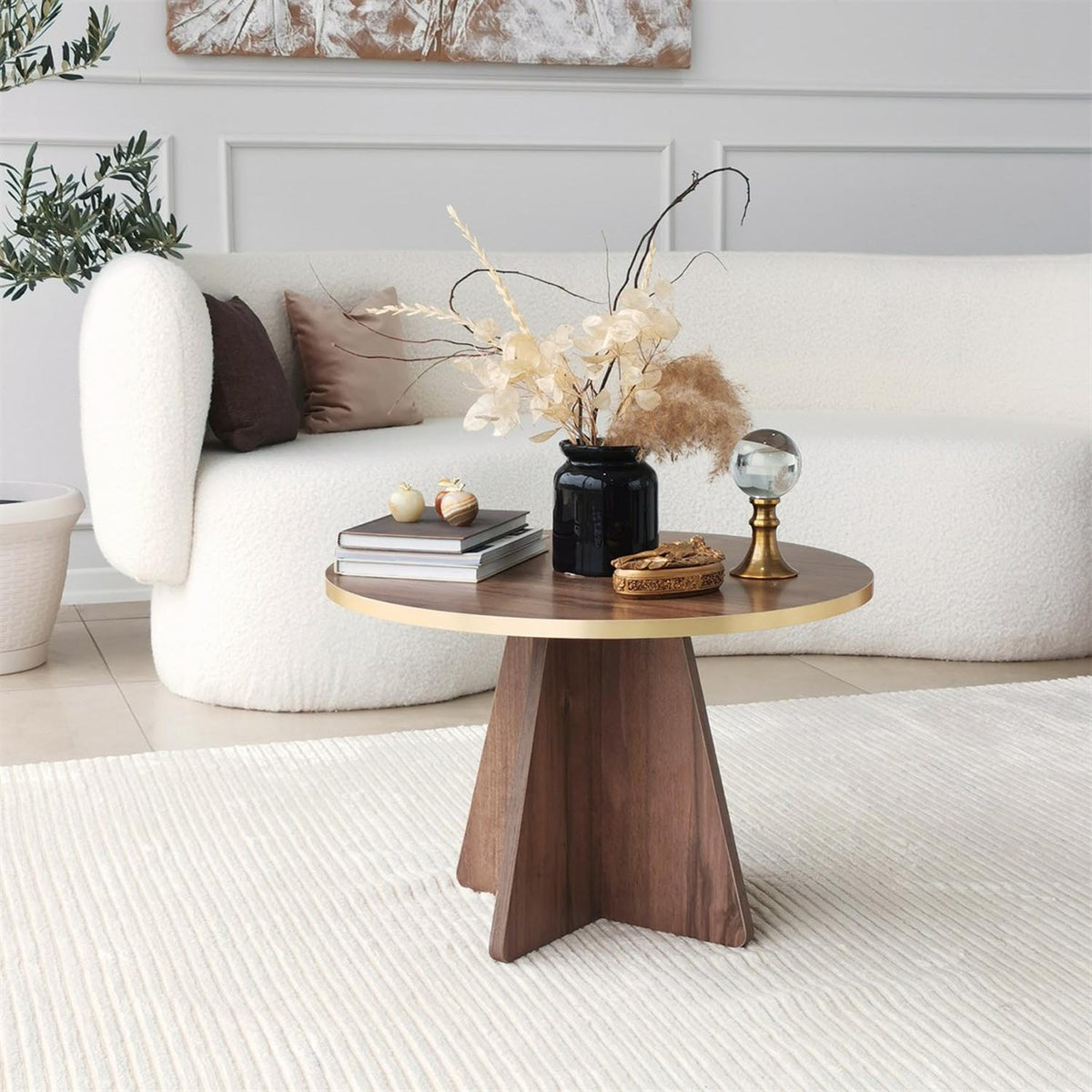 Mushroom Sofatisch - Gold
Walnuss in Gold / Walnuss präsentiert im Onlineshop von KAQTU Design AG. Couchtisch ist von Hanah Home