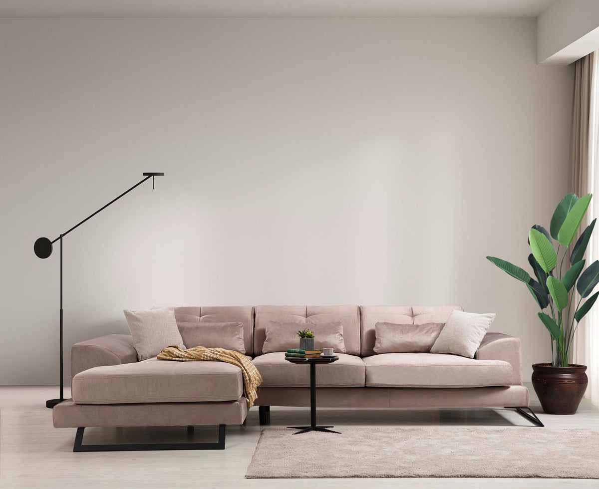 Frido Corner Left (Chl+3R) Ecksofa - Beige in Beige präsentiert im Onlineshop von KAQTU Design AG. Ecksofa ist von Atelier Del Sofa