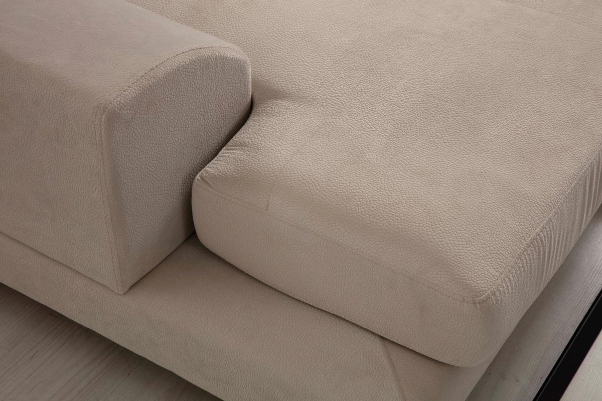 Frido Corner Left (Chl+3R) Ecksofa - Ecru in Ecru präsentiert im Onlineshop von KAQTU Design AG. Ecksofa ist von Atelier Del Sofa