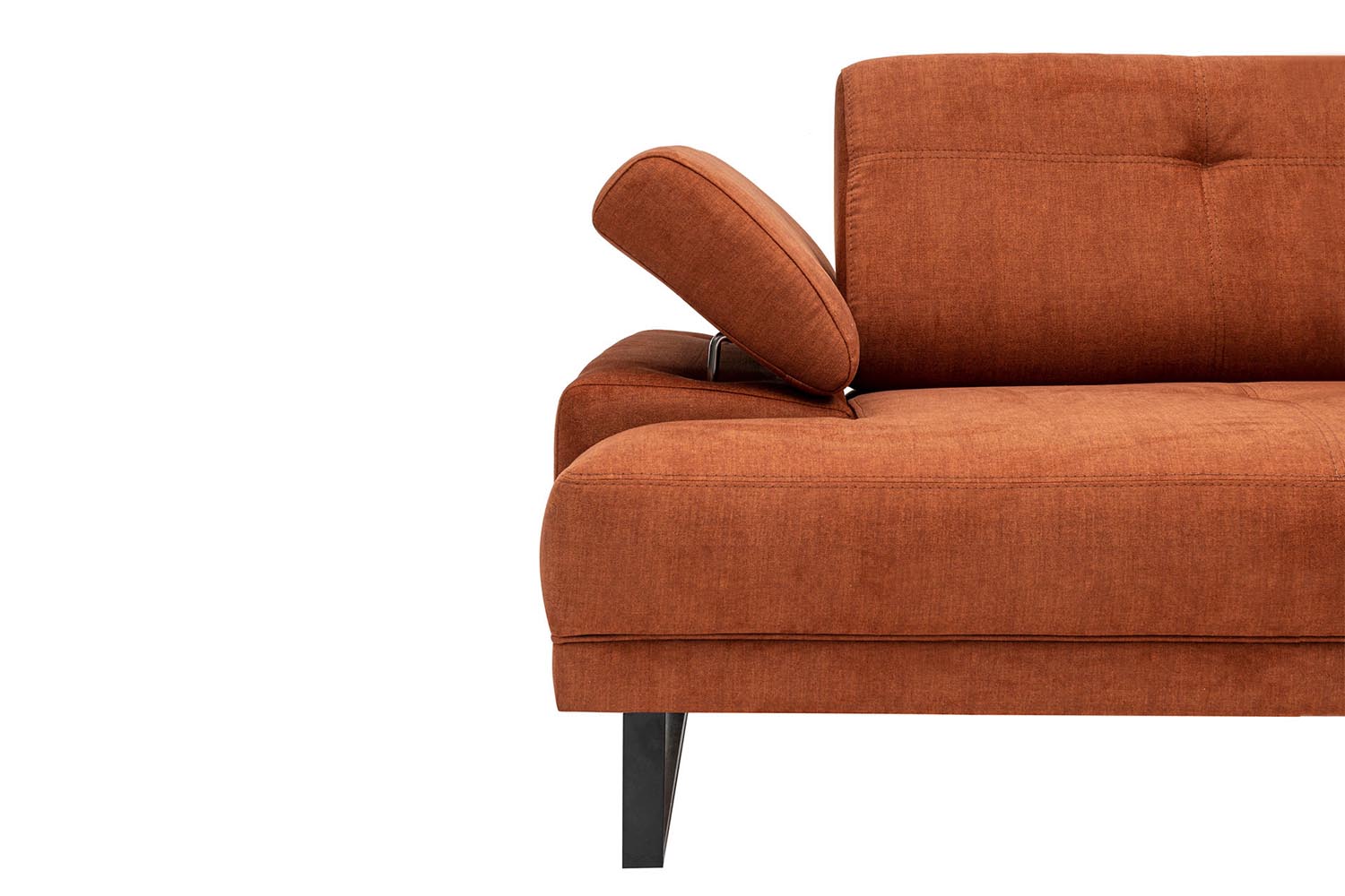 Entdecken Sie das Mustang Large Right Ecksofa in Orange von Atelier Del Sofa – ein stilvolles Möbelstück, das Komfort und Lebensfreude in Ihr Zuhause bringt.