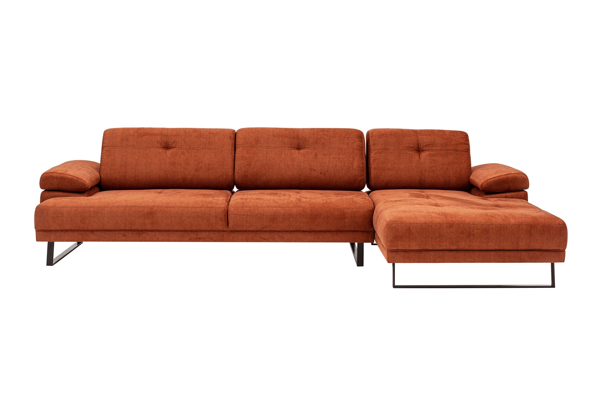 Verleihen Sie Ihrem Wohnraum mit dem Mustang Large Right Ecksofa in Orange von Atelier Del Sofa einen Hauch von Eleganz und Gemütlichkeit.