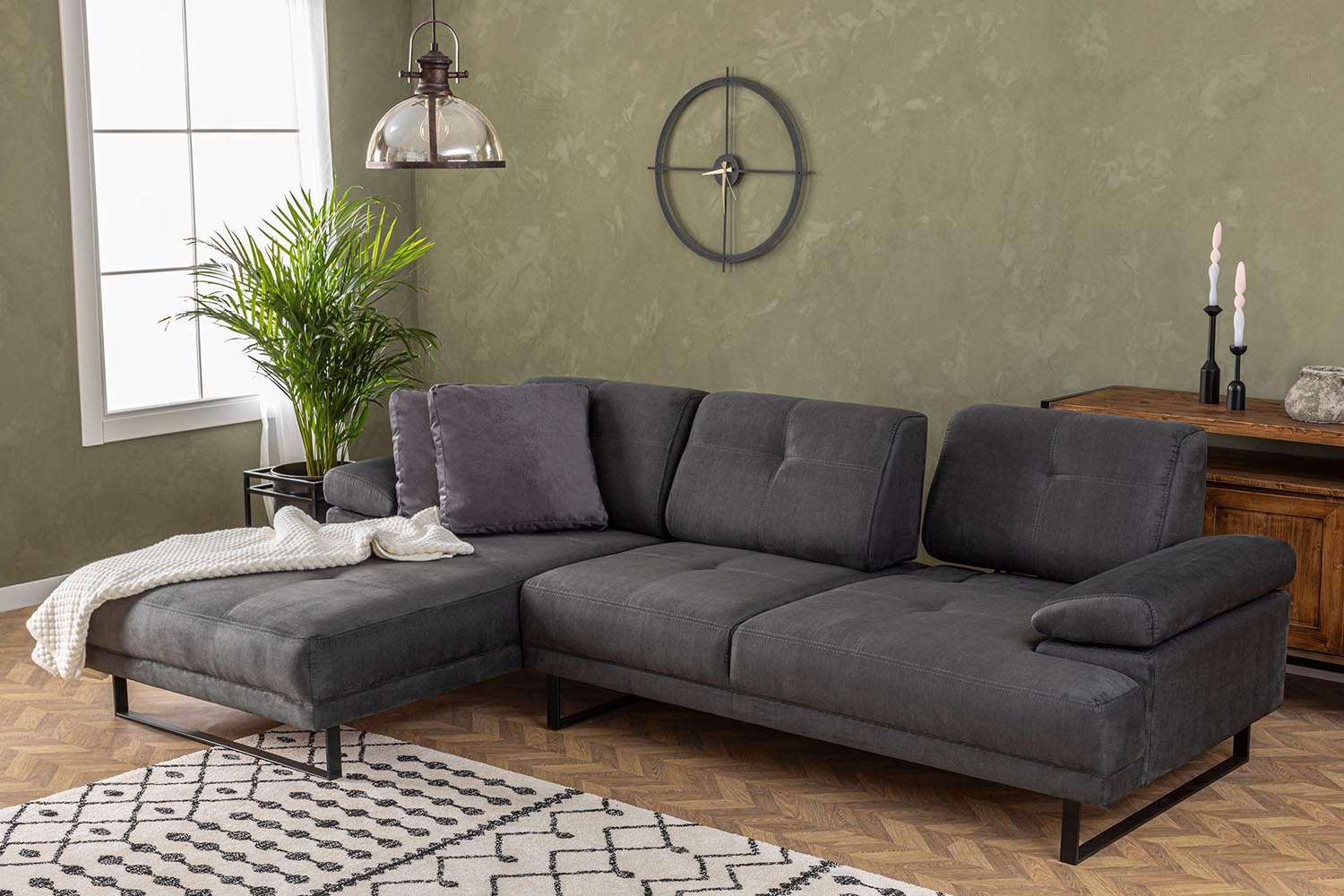 Erleben Sie das Mustang Small Left Ecksofa in edlem Anthrazit von Atelier Del Sofa – der perfekte Mix aus modernem Design und unvergleichlichem Sitzkomfort!