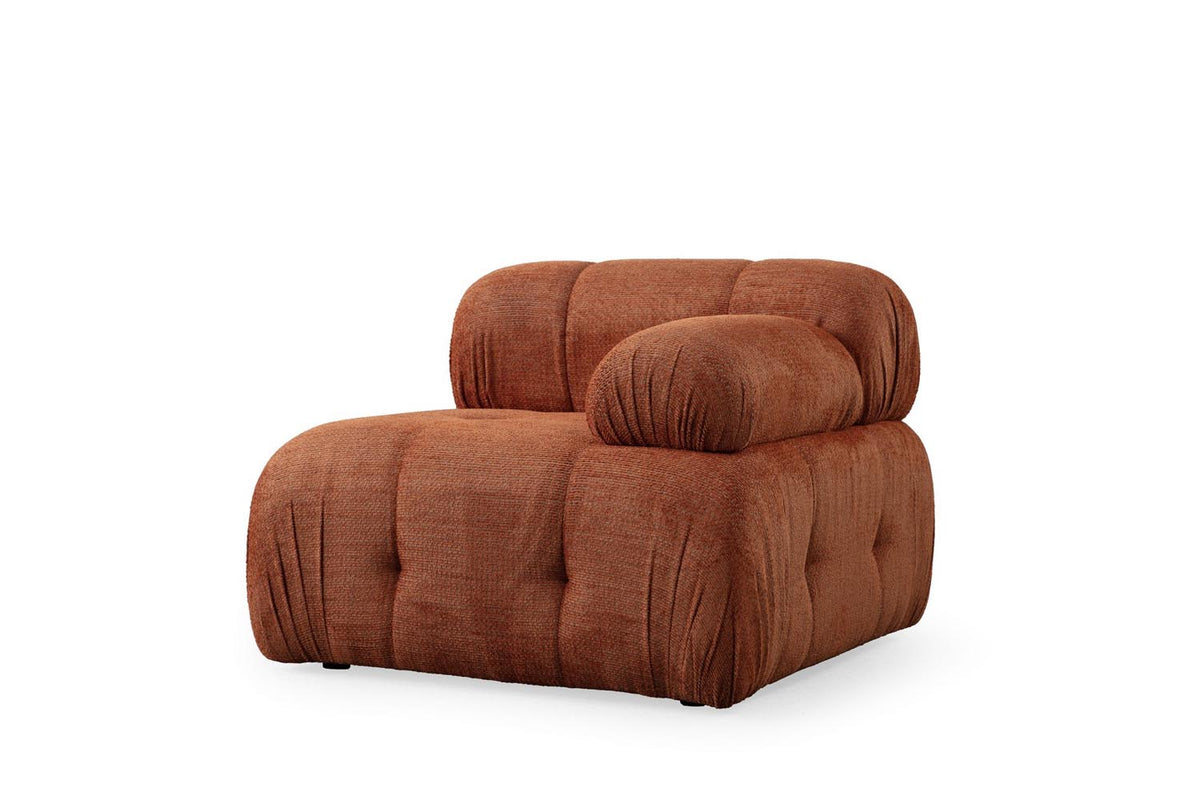 Petite 3 Ecksofa - Orange in Orange präsentiert im Onlineshop von KAQTU Design AG. L-Sofa rechts ist von Atelier Del Sofa