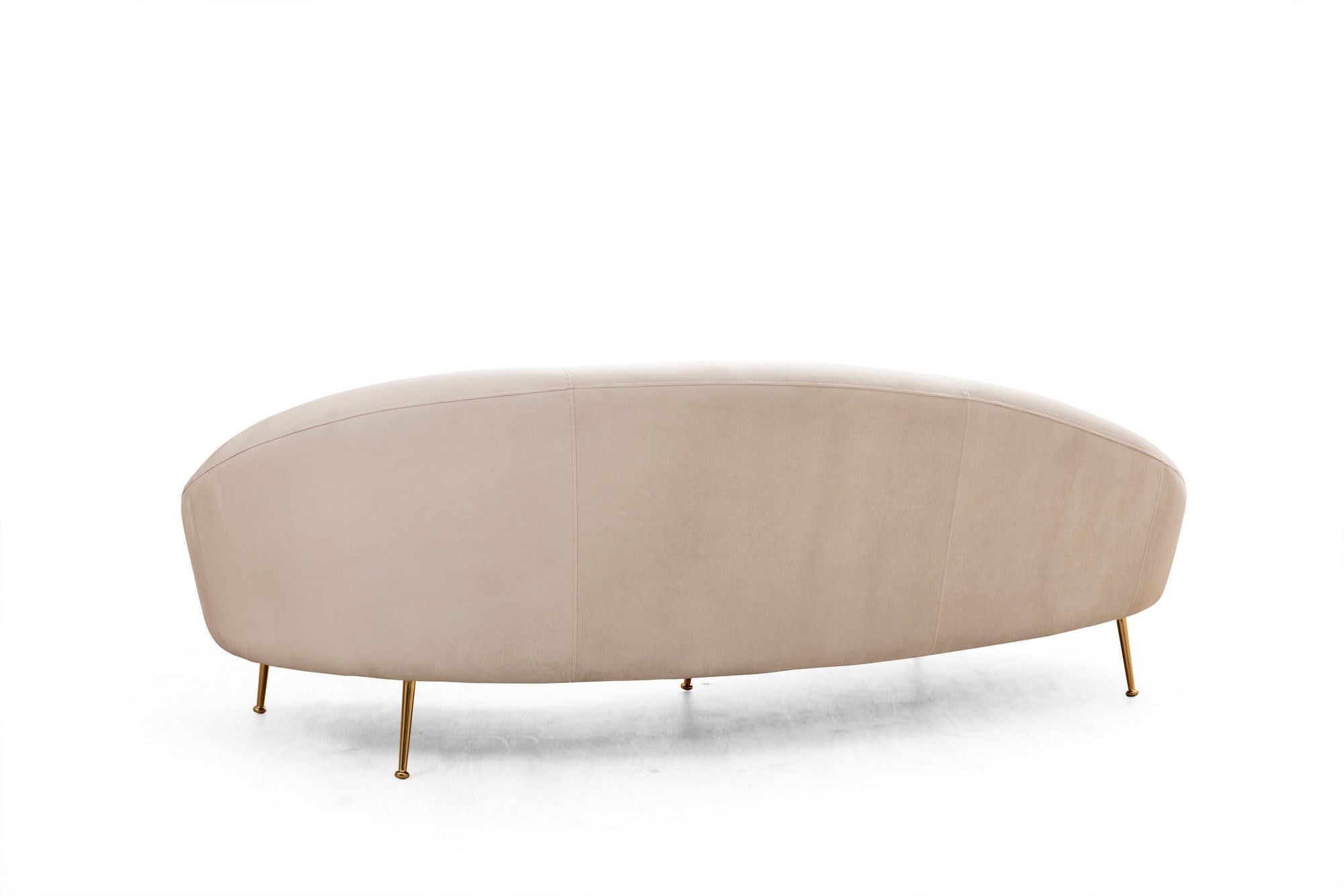 Verleihen Sie Ihrem Wohnraum mit dem Eses Right 3er Sofa in Beige von Atelier Del Sofa einen Hauch von Luxus und Gemütlichkeit.