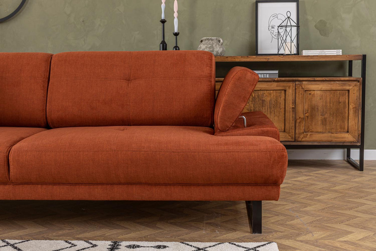 Mustang Bettsofa - Orange in Orange präsentiert im Onlineshop von KAQTU Design AG. Bettsofa ist von Atelier Del Sofa