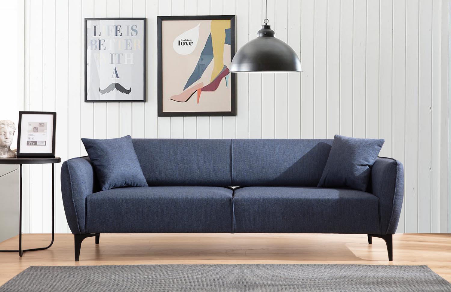 Entdecken Sie den eleganten Ohrensessel Belissimo - Blue von Atelier Del Sofa. Komfort und Stil vereint in einem zeitlosen Design für Ihr Zuhause.