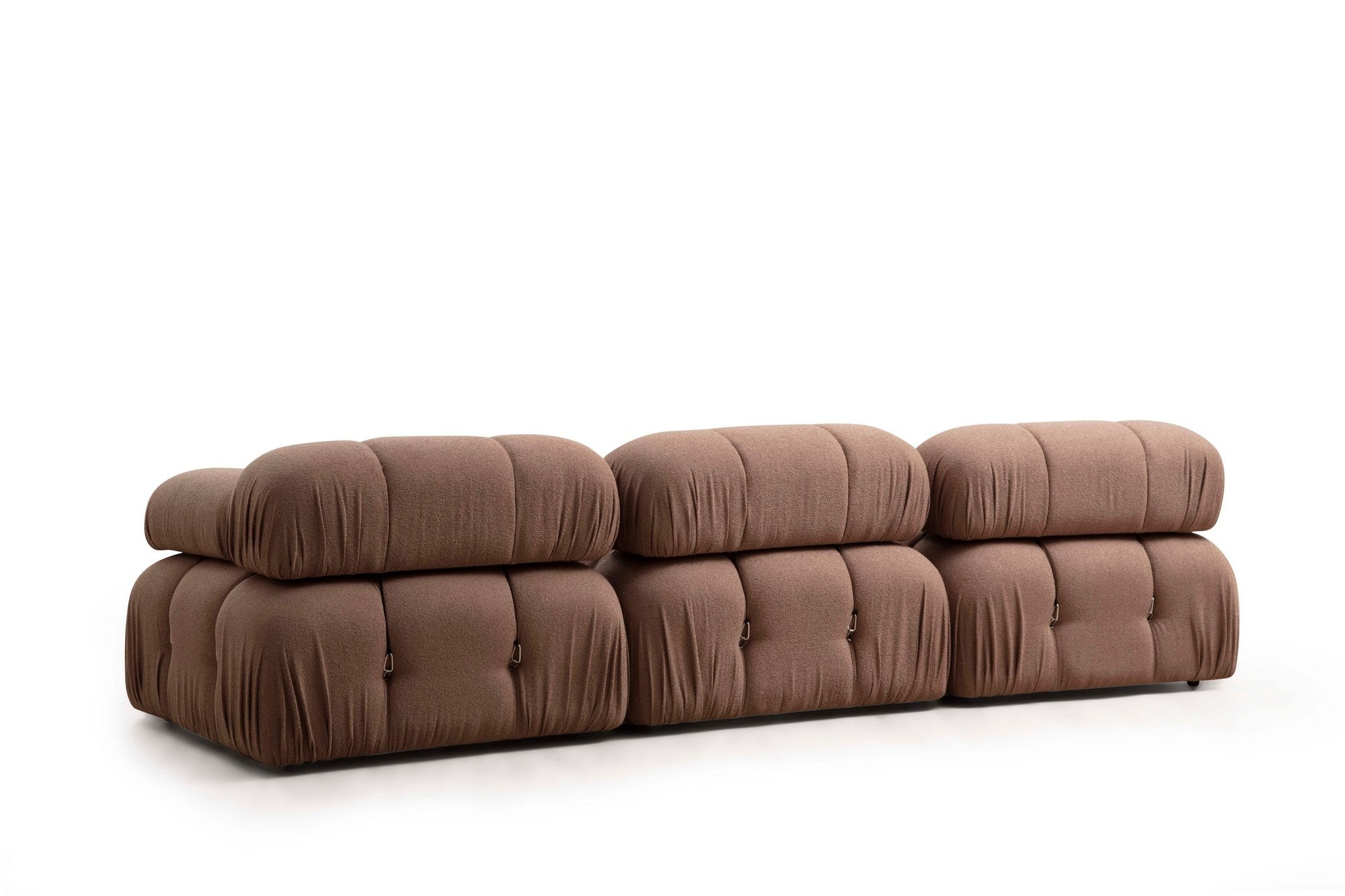 Entdecken Sie das Bubble L1 Sofa in edlem Braun von Atelier Del Sofa. Genießen Sie stilvollen Komfort und flexible Gestaltungsmöglichkeiten für Ihr Zuhause.
