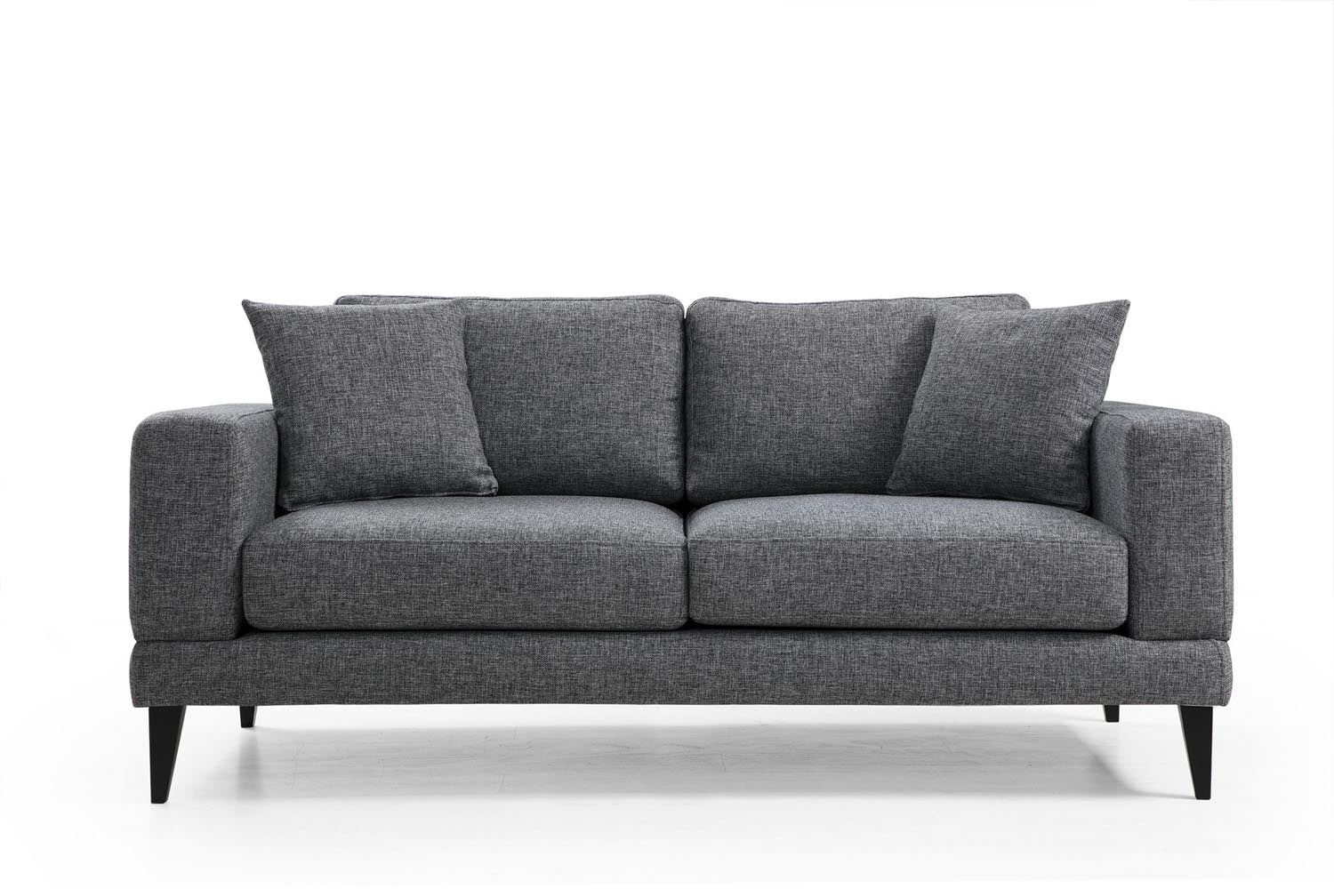 Genießen Sie das Nordic 2-Sitzer Sofa in Dunkelgrau von Atelier Del Sofa – eine harmonische Verbindung von modernem Design und unvergleichlichem Komfort.