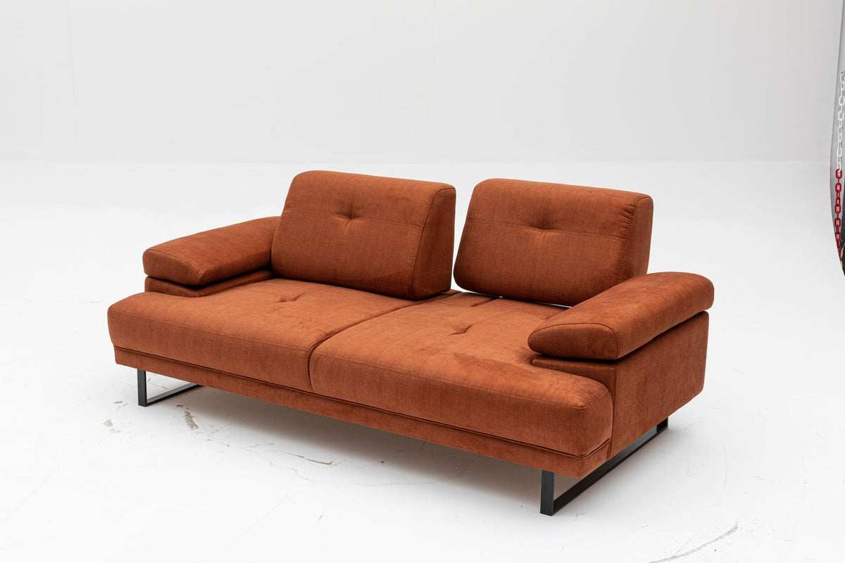 Mustang Bettsofa - Orange in Orange präsentiert im Onlineshop von KAQTU Design AG. Bettsofa ist von Atelier Del Sofa