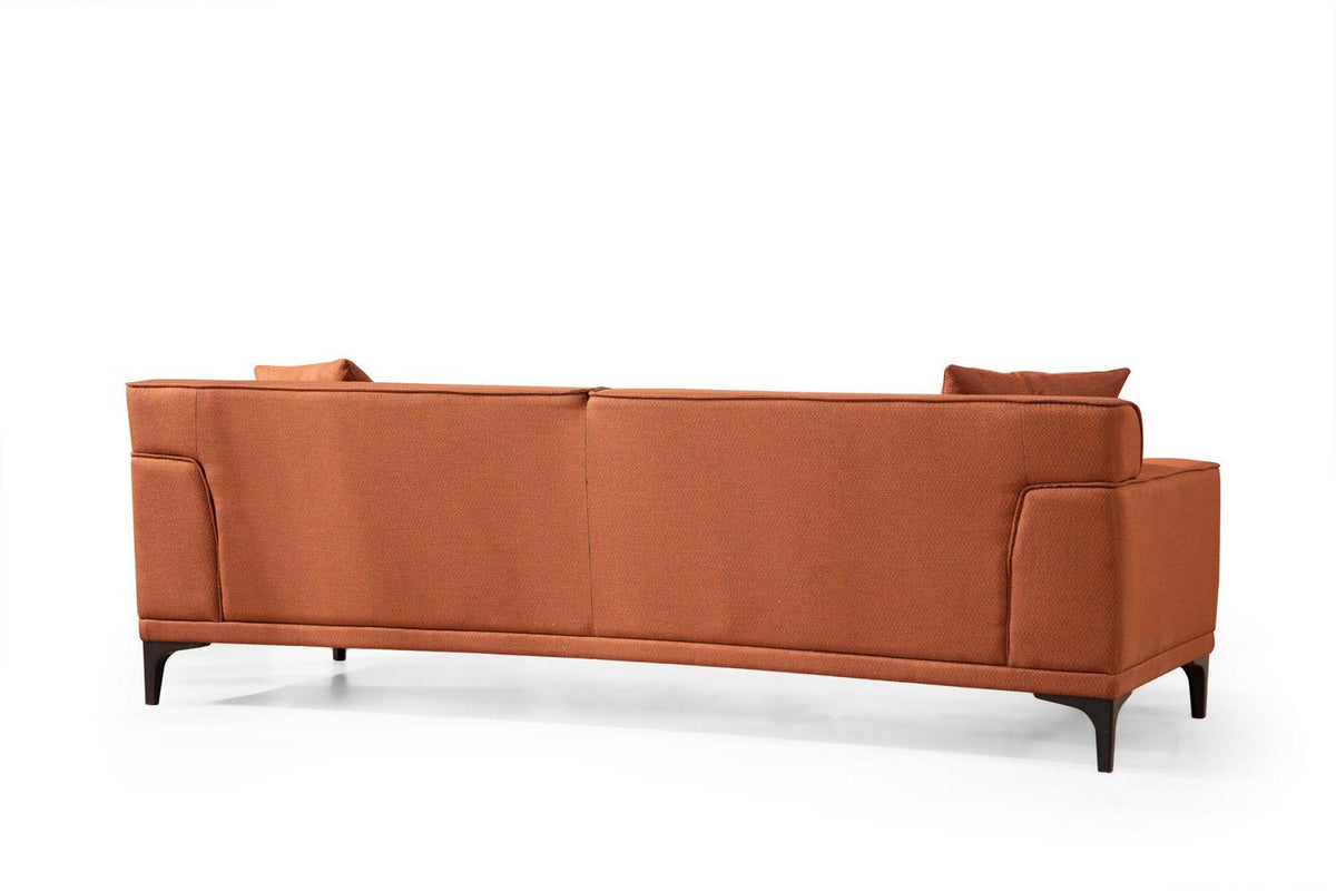 Petra 3 3er Sofa - Orange in Orange präsentiert im Onlineshop von KAQTU Design AG. 3er Sofa ist von Atelier Del Sofa