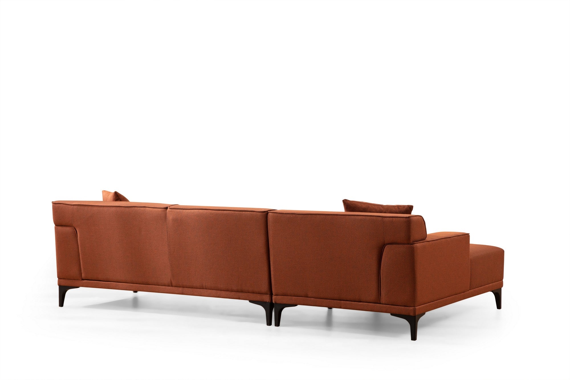 Setzen Sie Akzente in Ihrem Wohnraum mit dem stilvollen Petra L Corner Ecksofa in lebhaftem Orange von Atelier Del Sofa – Komfort und Design vereint!