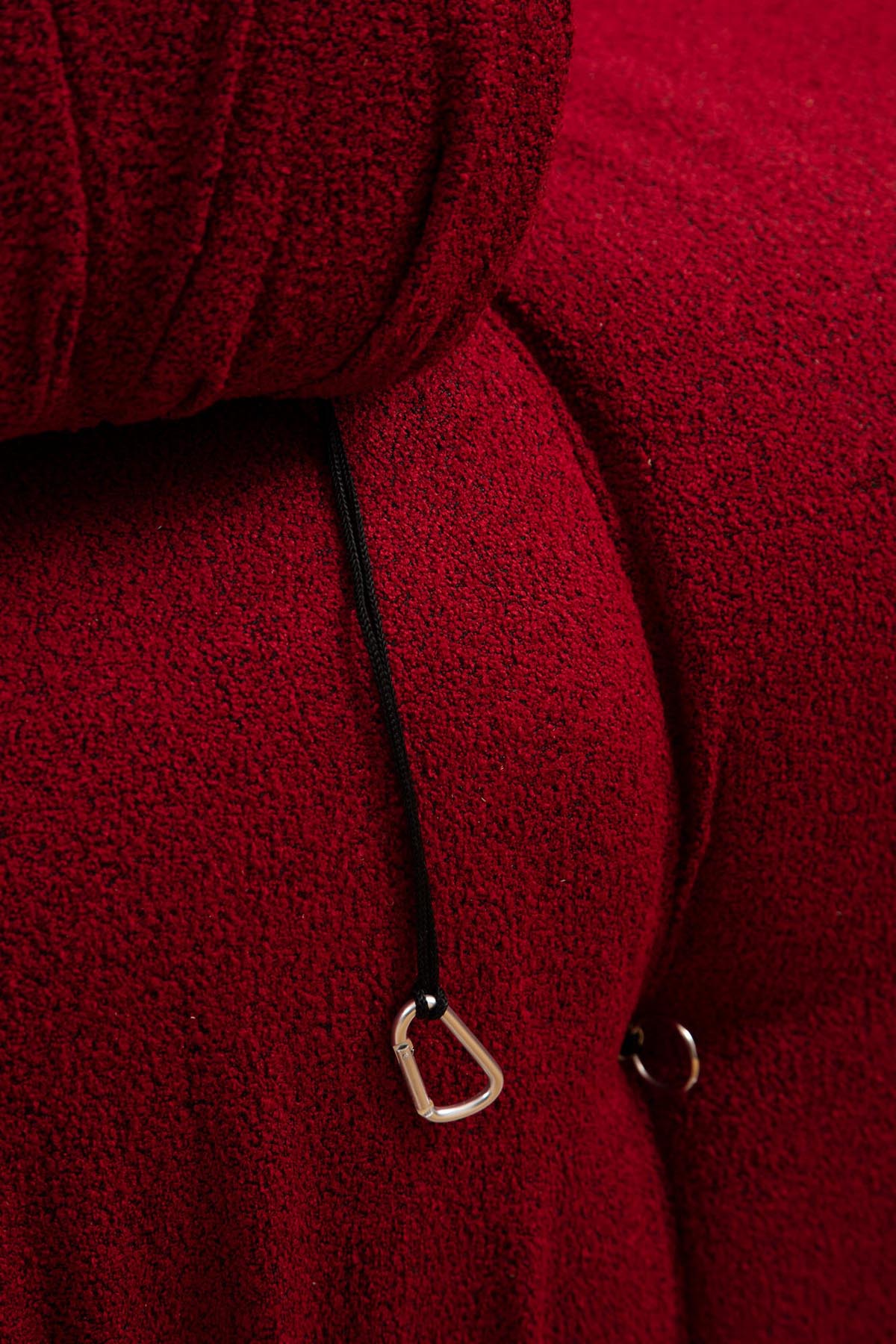 Entdecken Sie das stilvolle Bubble Corner Ecksofa in Rot von Atelier Del Sofa – der Inbegriff von Komfort und modernem Design für Ihr Zuhause.