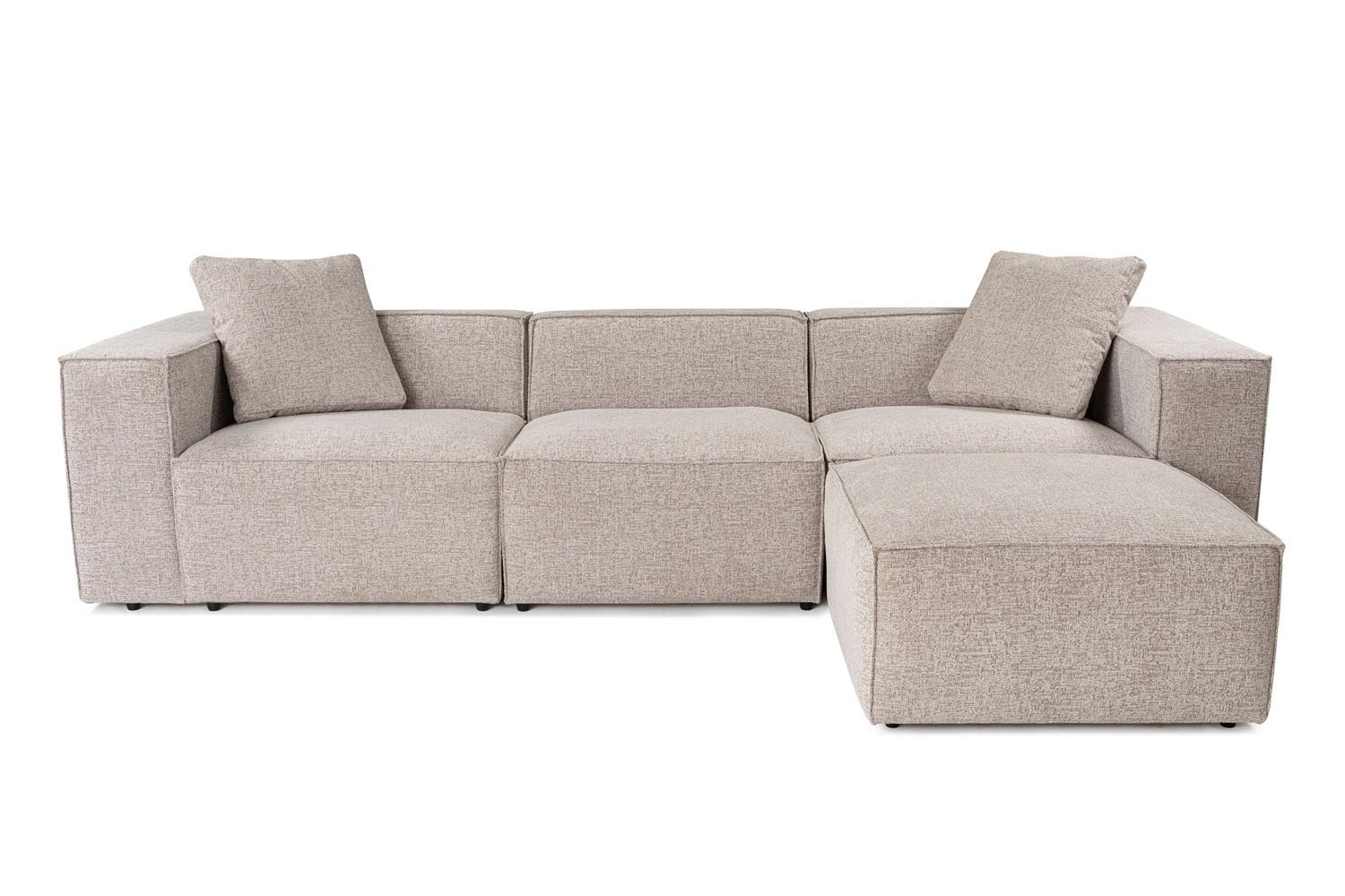 Entdecken Sie das elegante Ecksofa Lora in Mokka von Atelier Del Sofa – der Inbegriff von Komfort und zeitloser Schönheit für Ihr Zuhause.