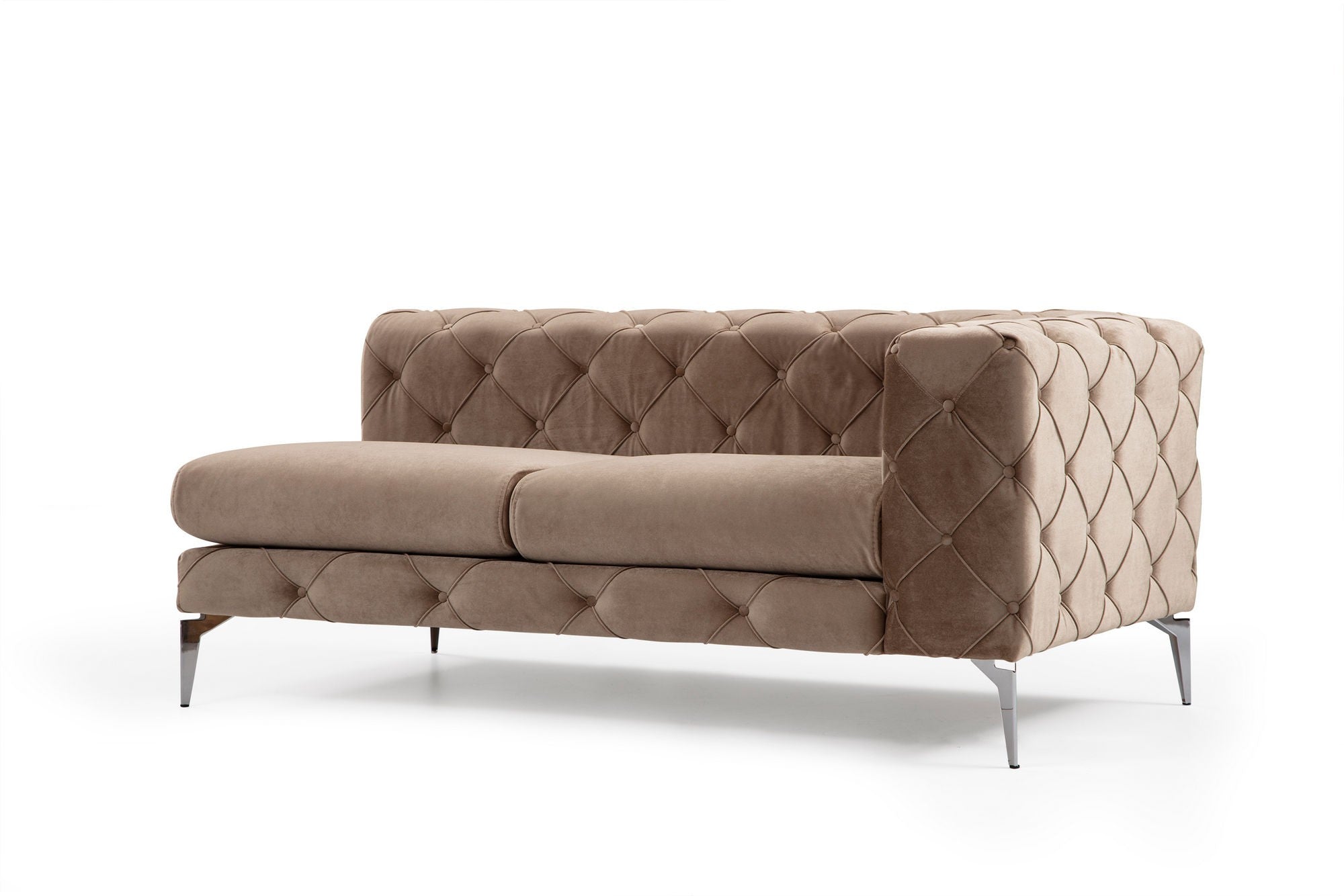 Entdecken Sie das Como 4-Sitzer-Sofa in Dunkelcreme von Atelier Del Sofa – stilvolles Design und unvergleichlicher Komfort für Ihr Wohnzimmer.