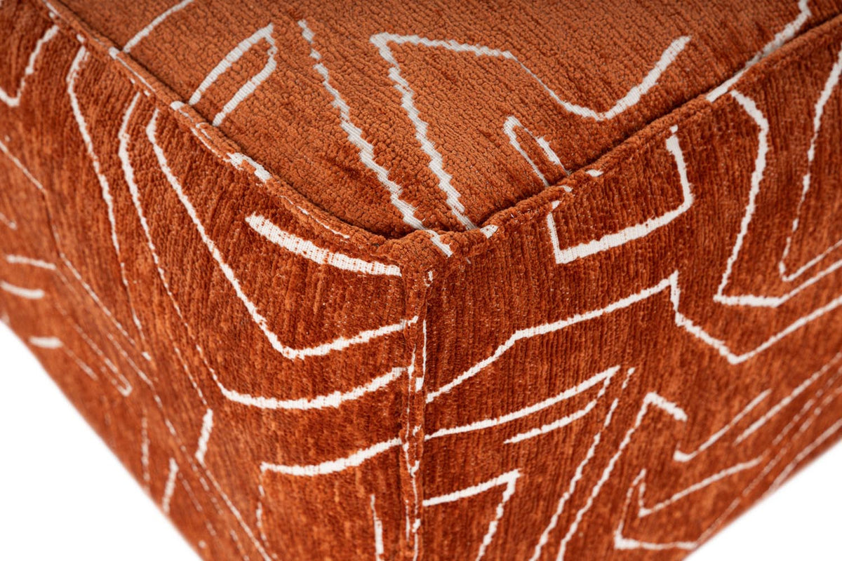 Lora Pouffe Pouf - Orange in Orange präsentiert im Onlineshop von KAQTU Design AG. Pouf ist von Atelier Del Sofa