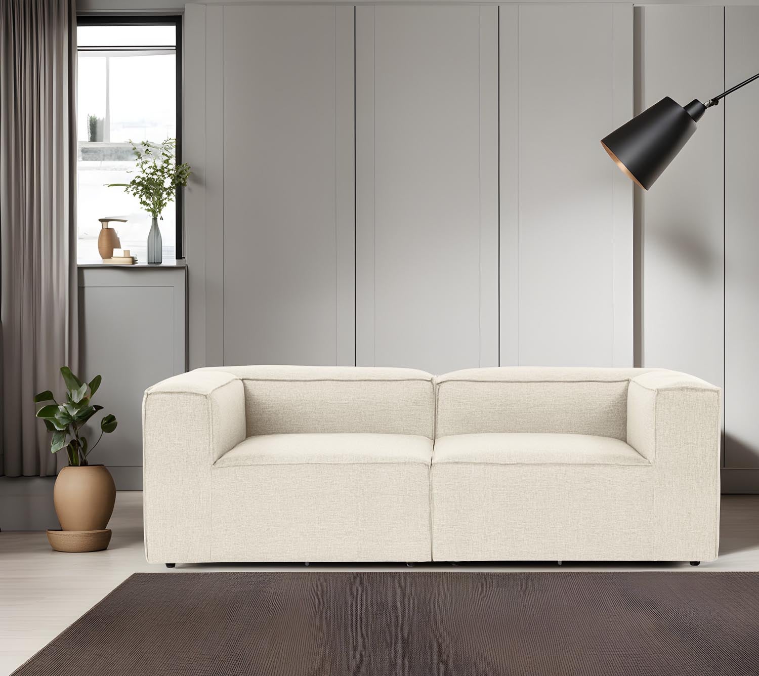 Erleben Sie das Fora 2 2er Sofa in Ecru von Atelier Del Sofa – ein luxuriöses Design, das Stil und Gemütlichkeit in jeden Raum zaubert.