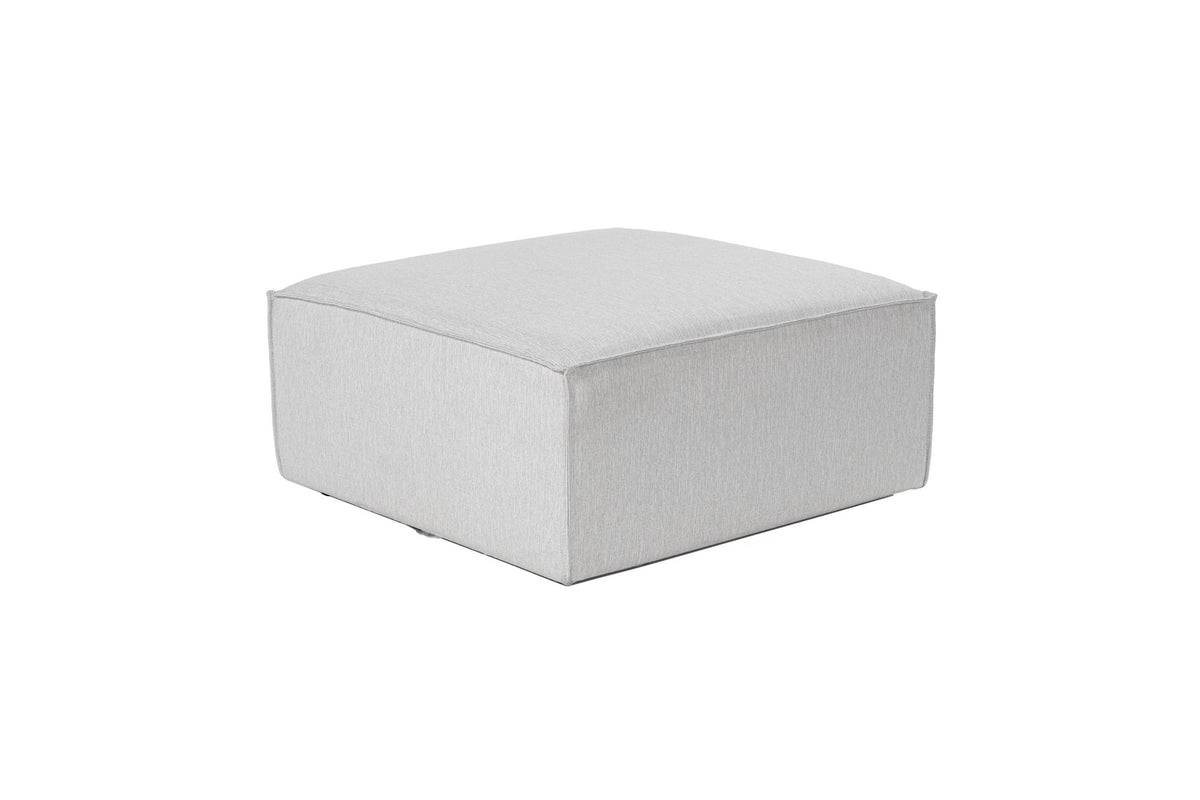 Fora Pouffe Pouf - Hellgrau in Hellgrau präsentiert im Onlineshop von KAQTU Design AG. Pouf ist von Atelier Del Sofa