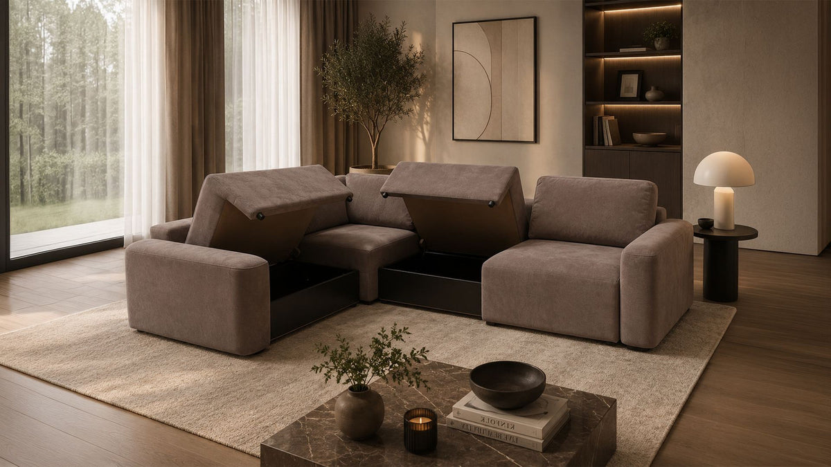 Braunes Ecksofa Mono Lilly links von Hanah Home mit Buchenholzgestell, Kunststoffbeinen und Sitzhöhe 45 cm im Wohnzimmer präsentiert.