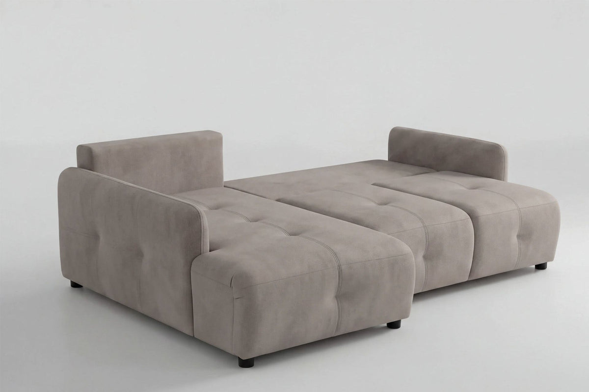 Beiges Eck-Schlafsofa mit Polyesterbezug, Buchenholzgestell, Kunststoffbeinen und zwei losen Kissen, links ausgerichtet.