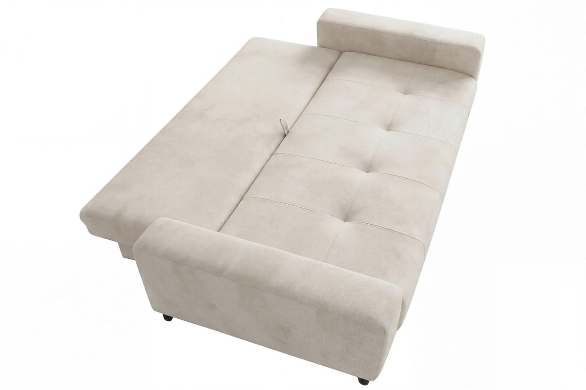Magnum Schlafsofa von Hanah Home in Ecru: 3-Sitzer mit Polyesterbezug, Buchenholzgestell, Kunststoffbeinen und zwei Kissen.