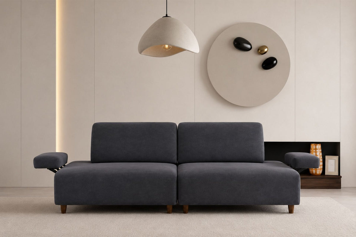 Petrolblaues 3-Sitzer-Sofa Madlen mit Polyesterbezug, hohen Kunststoffbeinen und geradliniger Form, Gestell aus Buchenholz und Spanplatte.